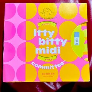 Drunk Elephant the itty bitty midi committee skincare set